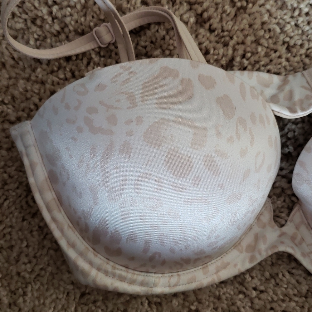 Victoria's Secret Pink Leopard Push Up Bra 36B